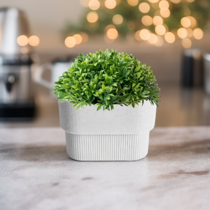 Oblong plant pot